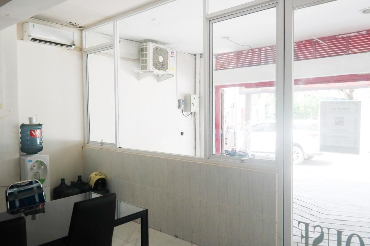 Reddoorz At Jalan Somba Opu Losari Макасар Екстер'єр фото