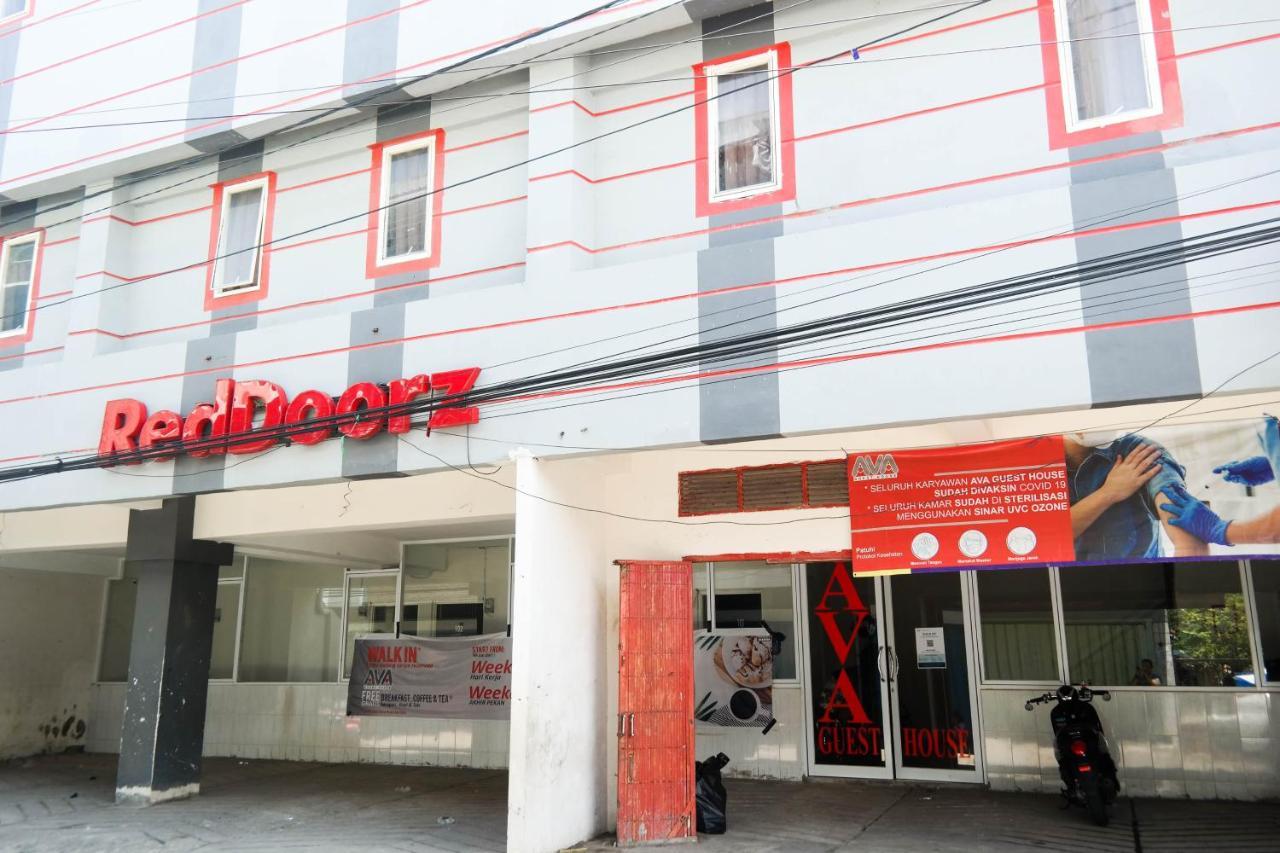 Reddoorz At Jalan Somba Opu Losari Макасар Екстер'єр фото